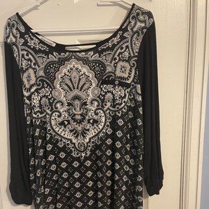 Maurices shirt, Size XL